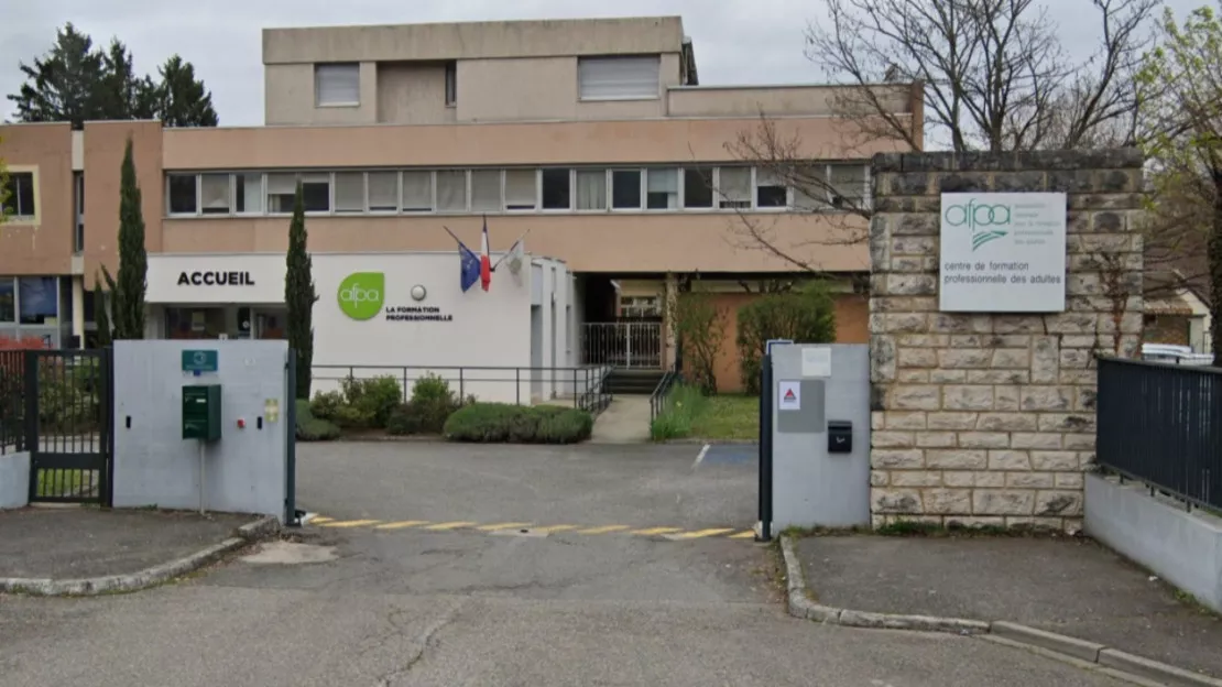 Alerte à la bombe près de Grenoble : un adolescent en garde à vue