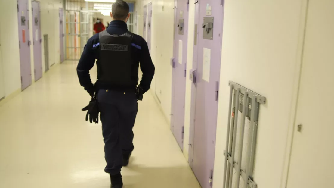 Braquage de Darty près de Grenoble : trois incarcérations