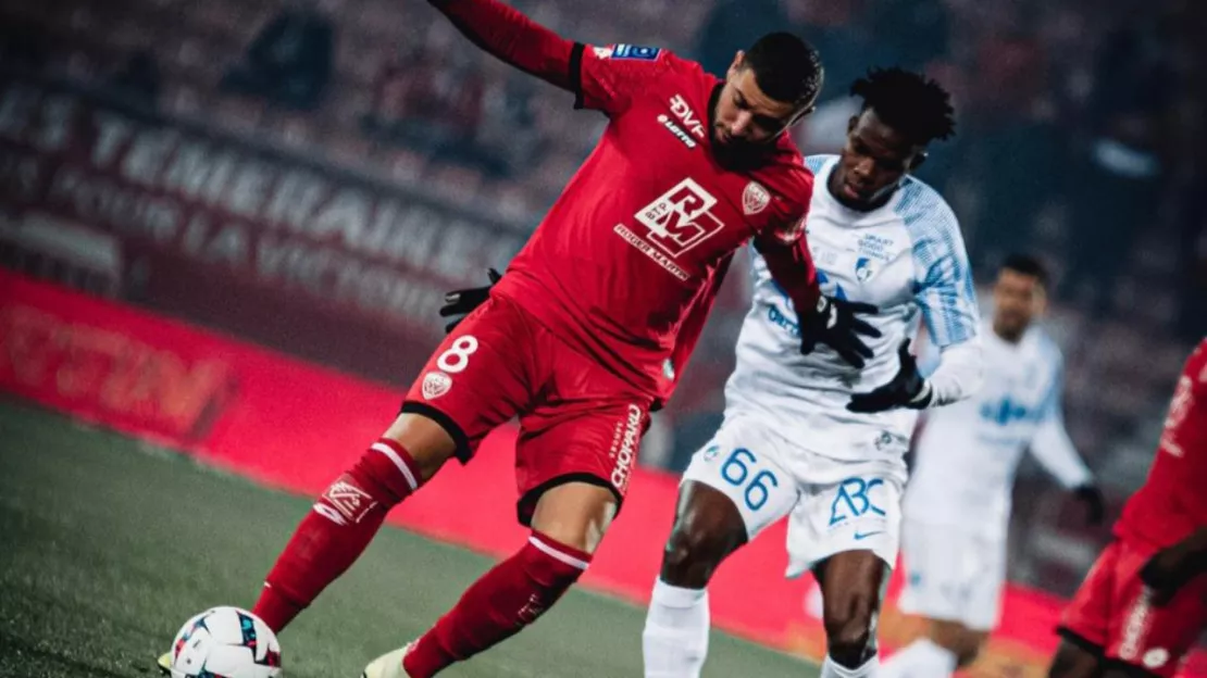 Dijon-GF38 : une défaite et la dégringolade pour Grenoble (1-0)