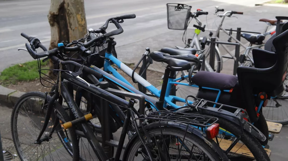 Grenoble : grande opération d'enlèvement des épaves de vélos ce mercredi