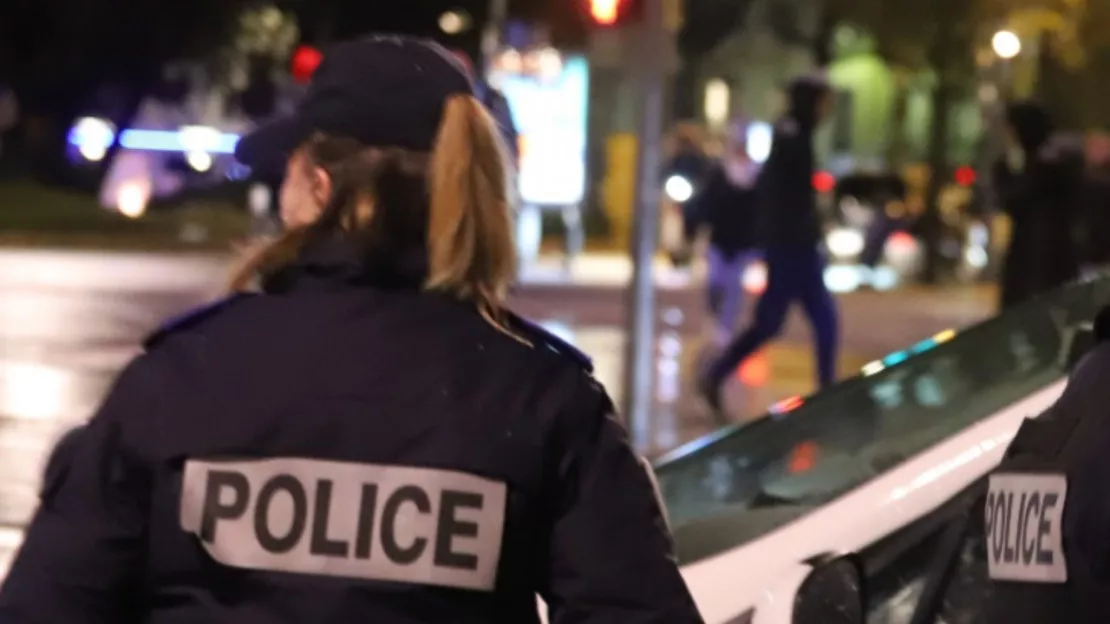 Grenoble : il frappe la policière qui tente de l'interpeller