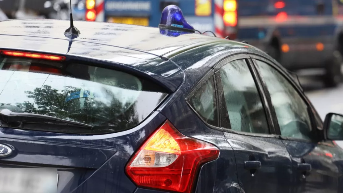Grenoble : le conflit routier dégénère, un chauffard tente de prendre la fuite face aux policiers à VTT