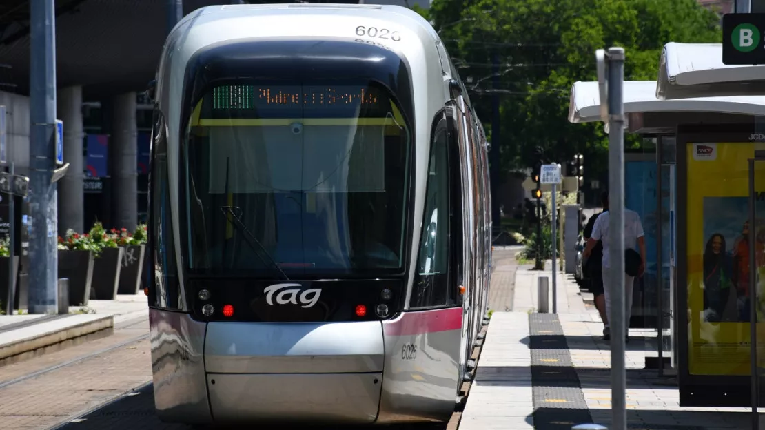 Grenoble : un homme décède à un arrêt de tramway