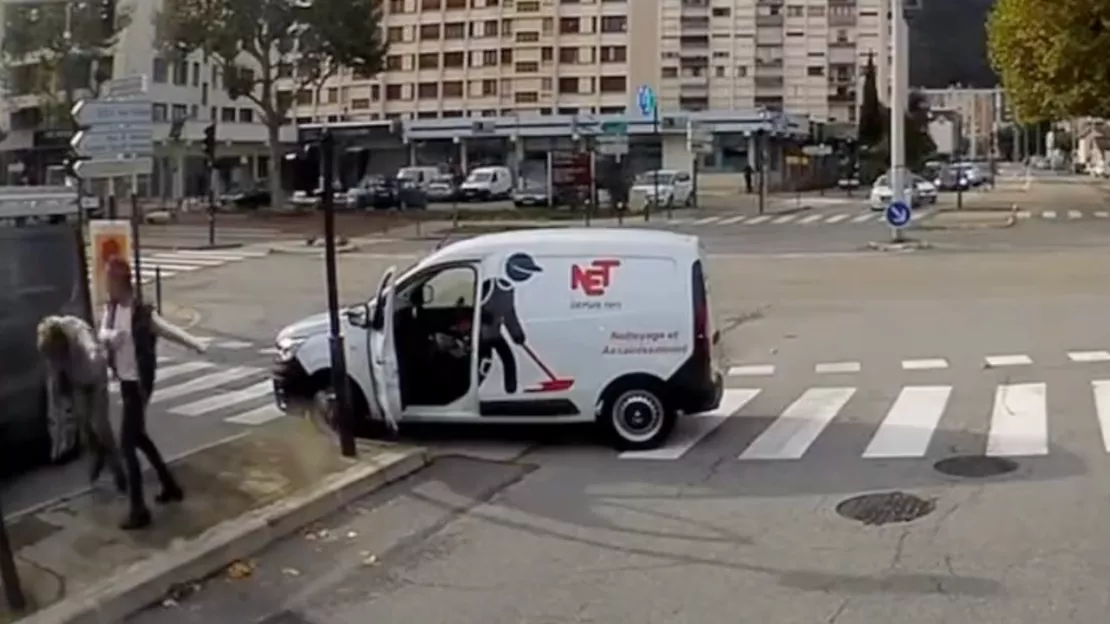 Grenoble : une bagarre éclate entre automobilistes, filmée par une dashcam