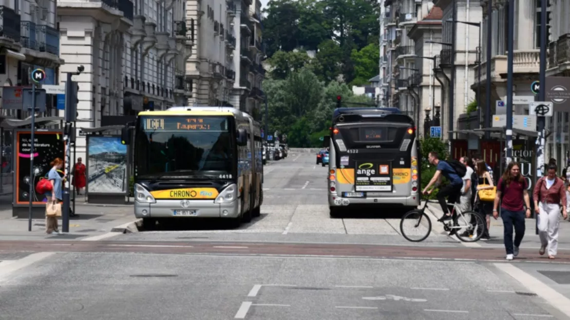 Les transports en commun bientôt gratuits à Grenoble pour les moins aisés : un conflit politique à venir