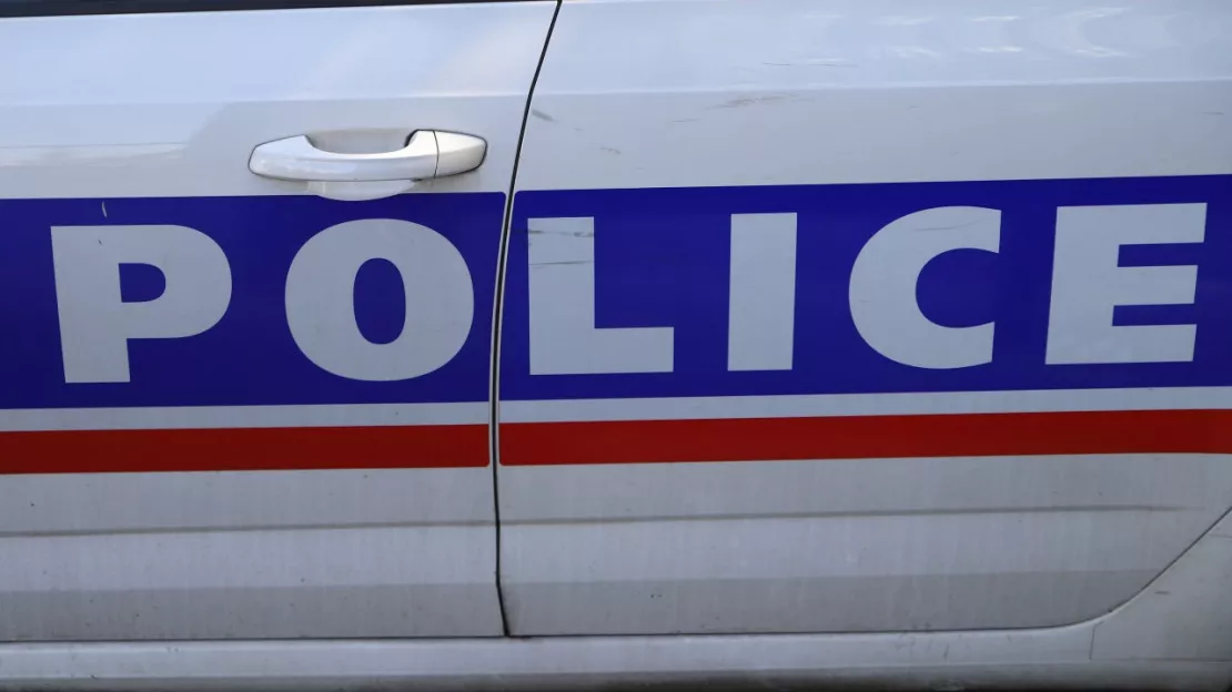 Près de Grenoble : des policiers trouvent de la drogue et… une carte d’identité