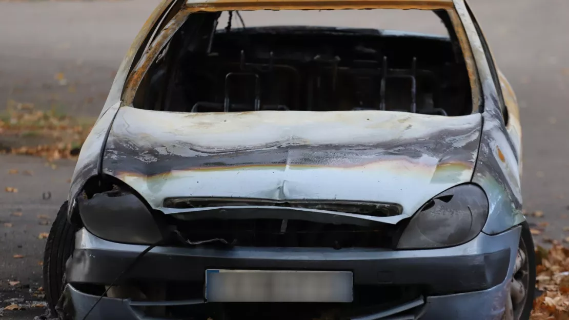 Près de Grenoble : neuf véhicules détruits par les flammes