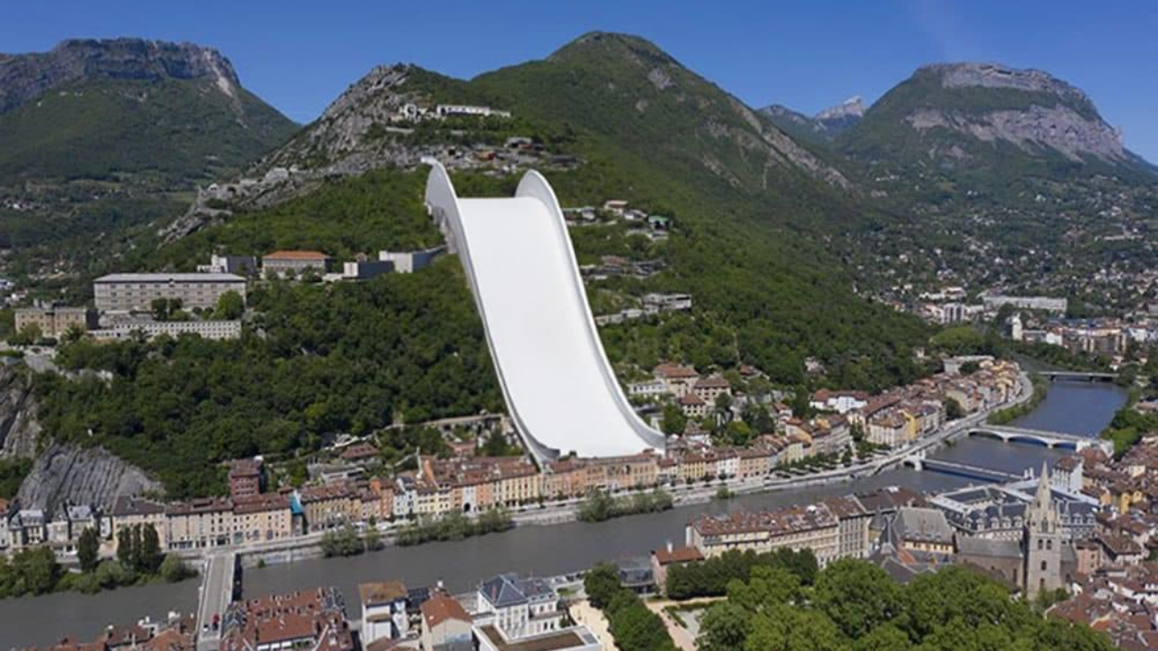 1er avril : Eric Piolle annonce l'installation d'un tremplin de saut à ski à Grenoble 1er avril : Eric Piolle annonce l'installation d'un tremplin de saut à ski à Grenoble