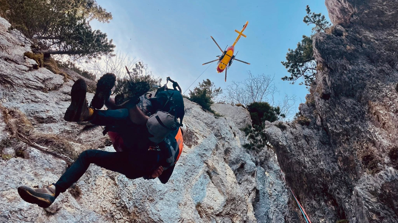 Disparition dans le massif de Belledonne : le jeune randonneur retrouvé mort après plus d’une semaine de recherches Disparition dans le massif de Belledonne : le jeune randonneur retrouvé mort après plus d’une semaine de recherches