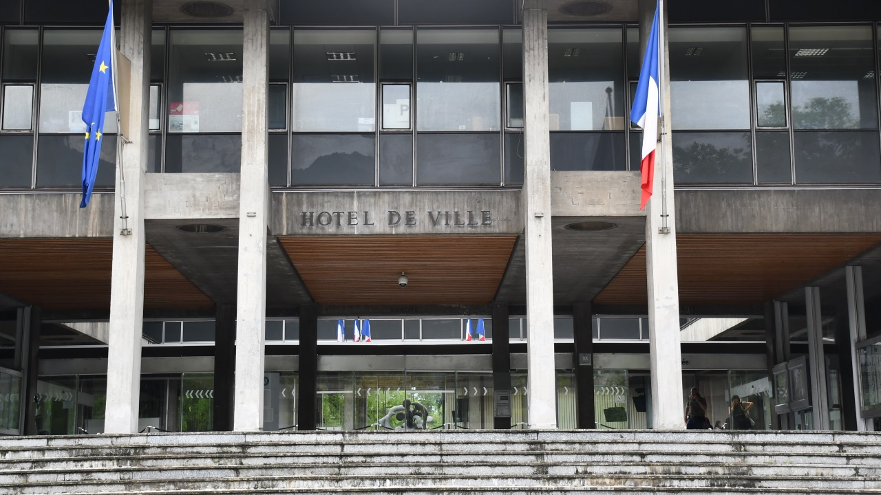 Affaire Piolle/Martin : Alain Carignon veut que la Ville de Grenoble se constitue partie civile Affaire Piolle/Martin : Alain Carignon veut que la Ville de Grenoble se constitue partie civile