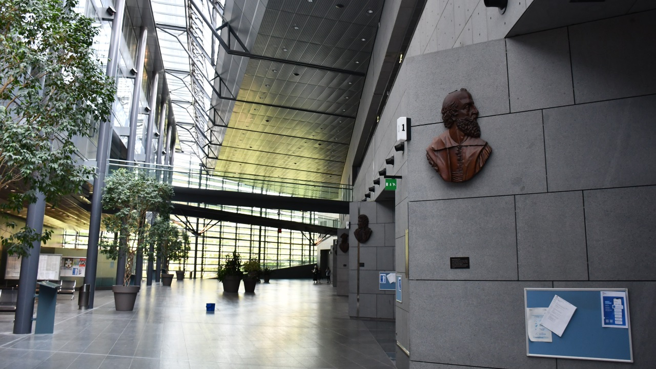 Affaire Sciences-Po Grenoble : l'enseignante relax&eacute;e en appel pour ses pr&eacute;sum&eacute;s tweets injurieux