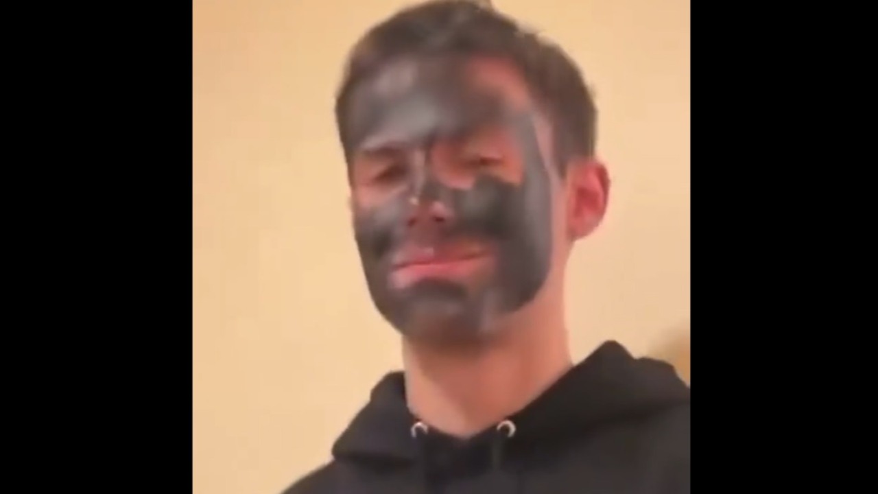 Blackface et vidéos racistes à Grenoble Ecole de Management : le parquet classe l'affaire Blackface et vidéos racistes à Grenoble Ecole de Management : le parquet classe l'affaire