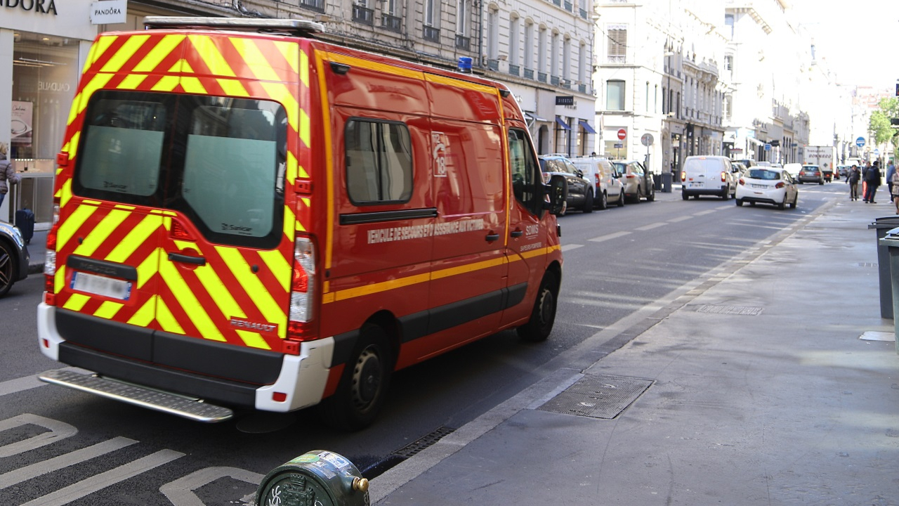 Coup de couteau près de Grenoble : un jeune homme dans un état critique Coup de couteau près de Grenoble : un jeune homme dans un état critique