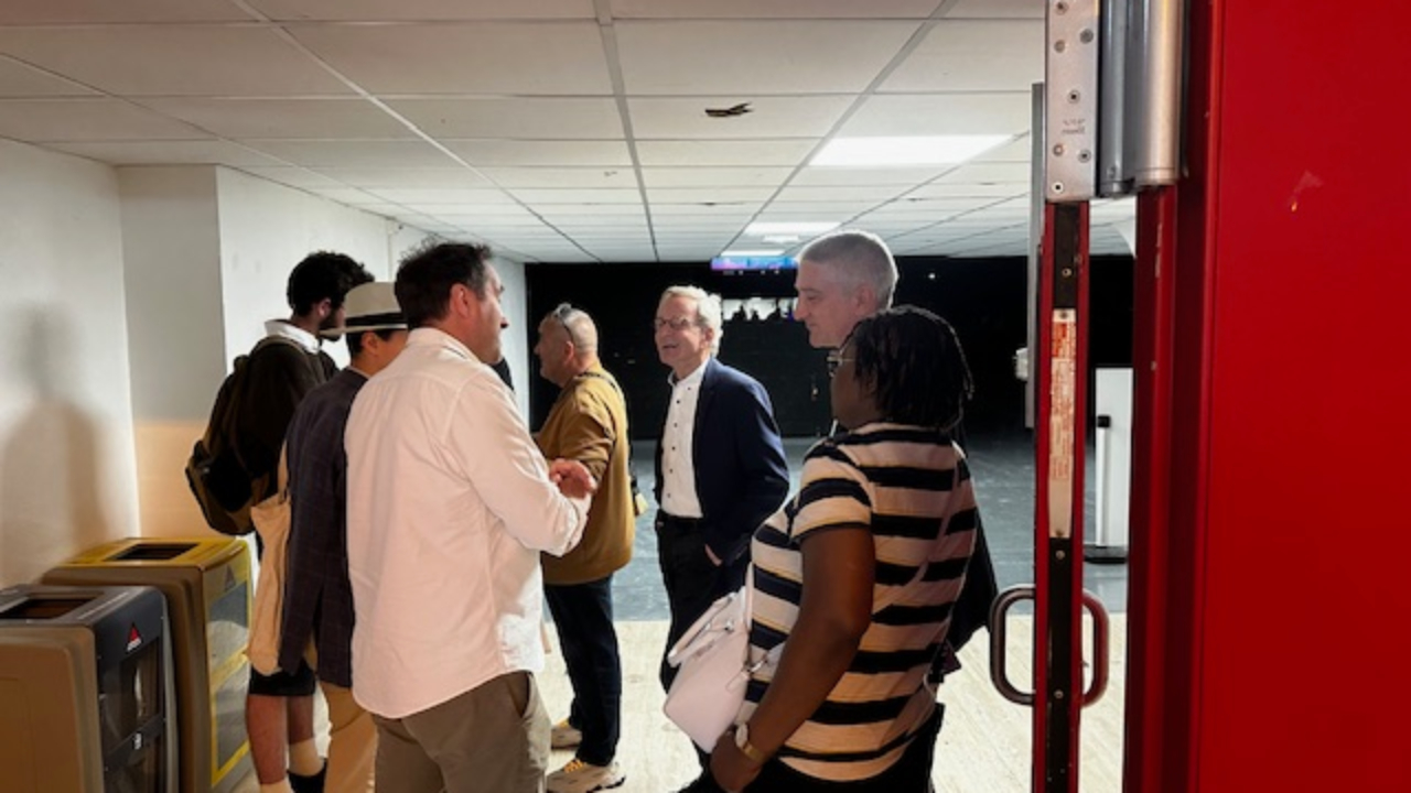 Des Grenoblois perturbent la Biennale des villes en transition Des Grenoblois perturbent la Biennale des villes en transition