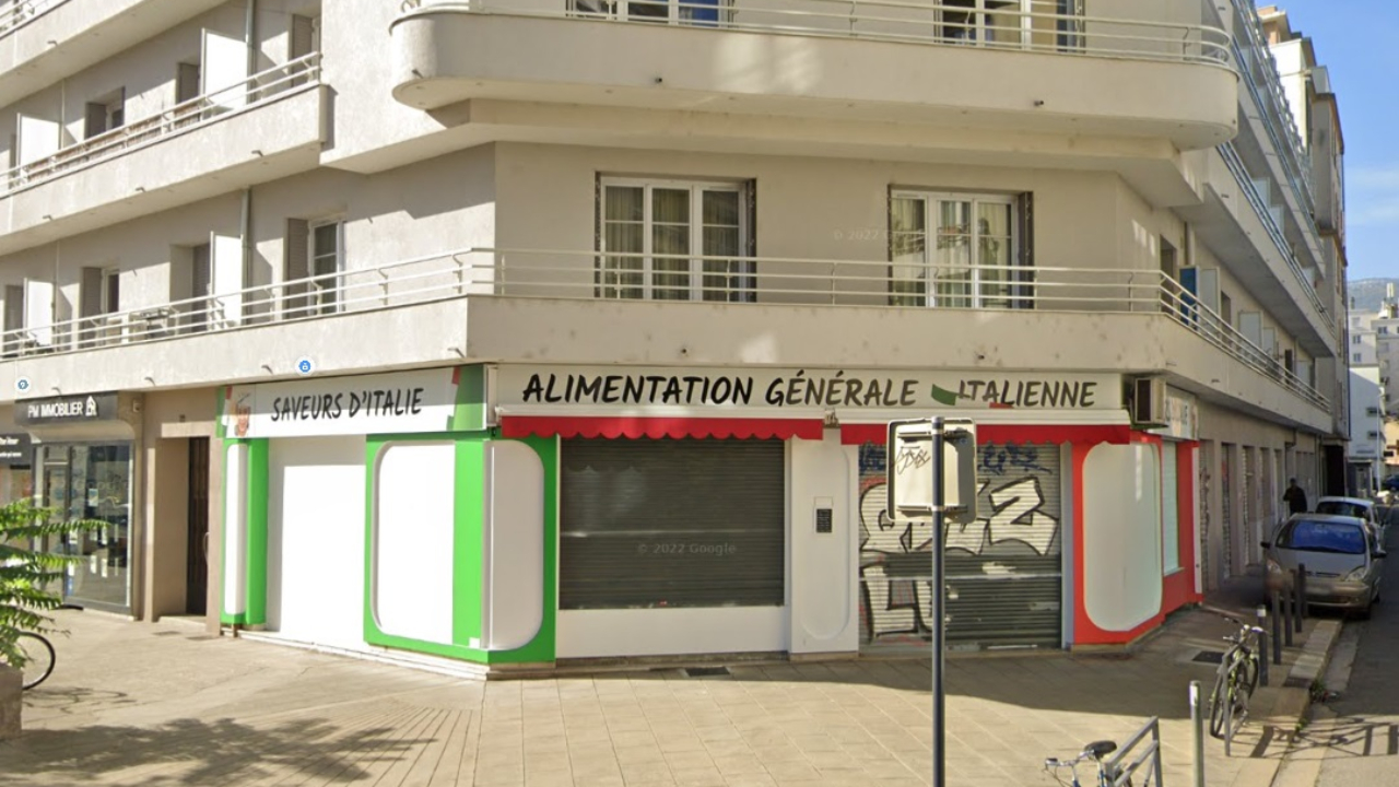 Explosion d'un commerce à Grenoble : un acte criminel ? Explosion d'un commerce à Grenoble : un acte criminel ?