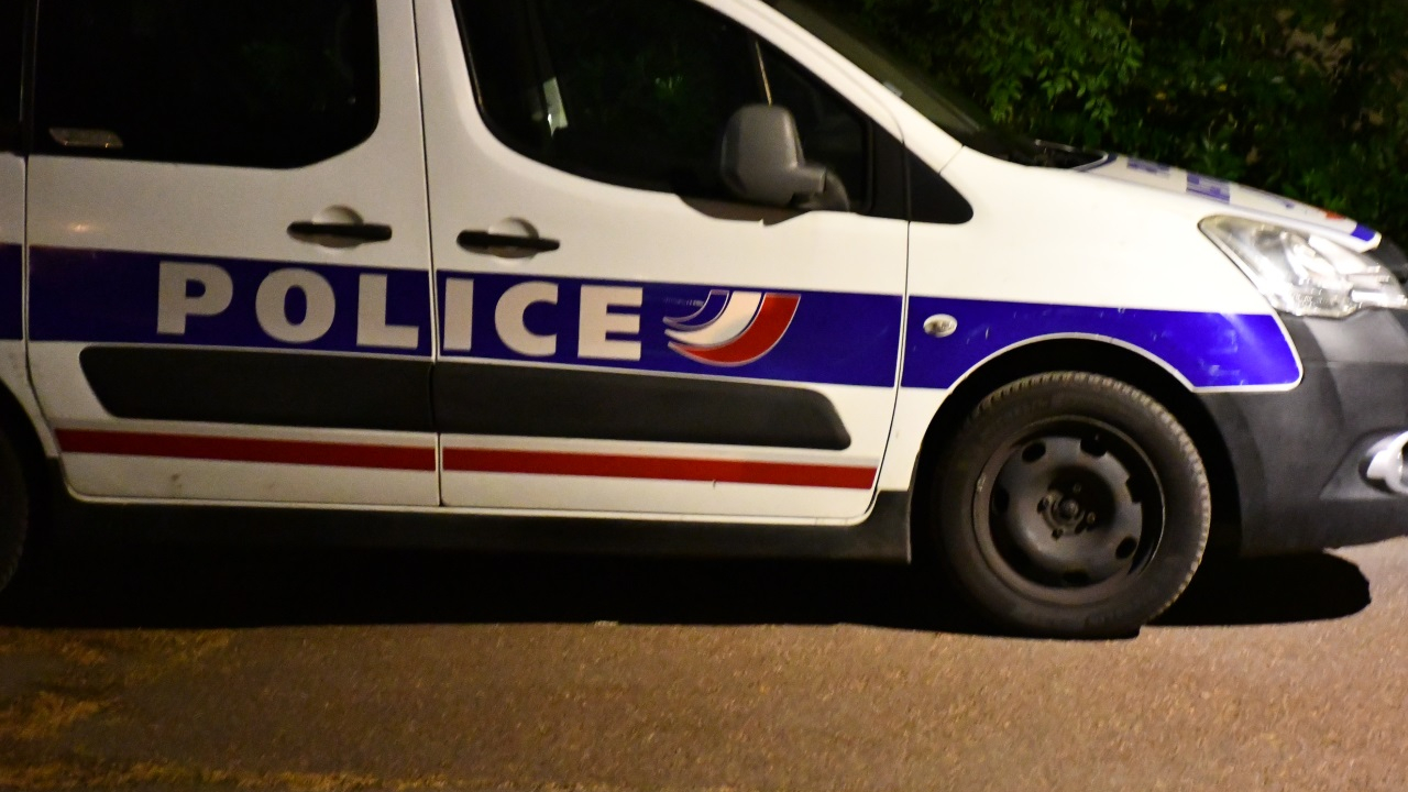 Grenoble : agressé lors d’une dispute avec un vendeur à la sauvette à Saint-Bruno Grenoble : agressé lors d’une dispute avec un vendeur à la sauvette à Saint-Bruno