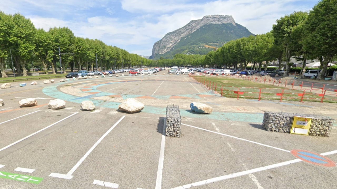Grenoble : ce parking ferme jusqu'à fin avril Grenoble : ce parking ferme jusqu'à fin avril