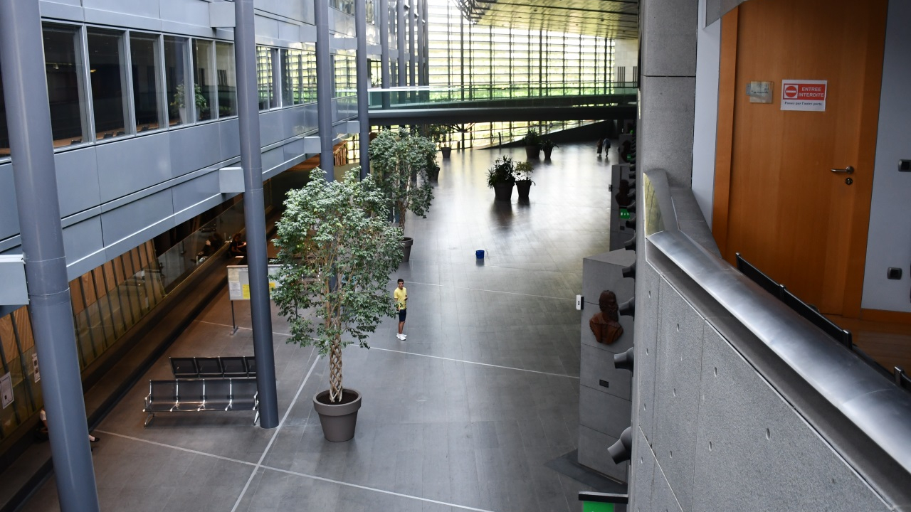 Grenoble : jugé pour s'être exhibé dans un salon de massage Grenoble : jugé pour s'être exhibé dans un salon de massage