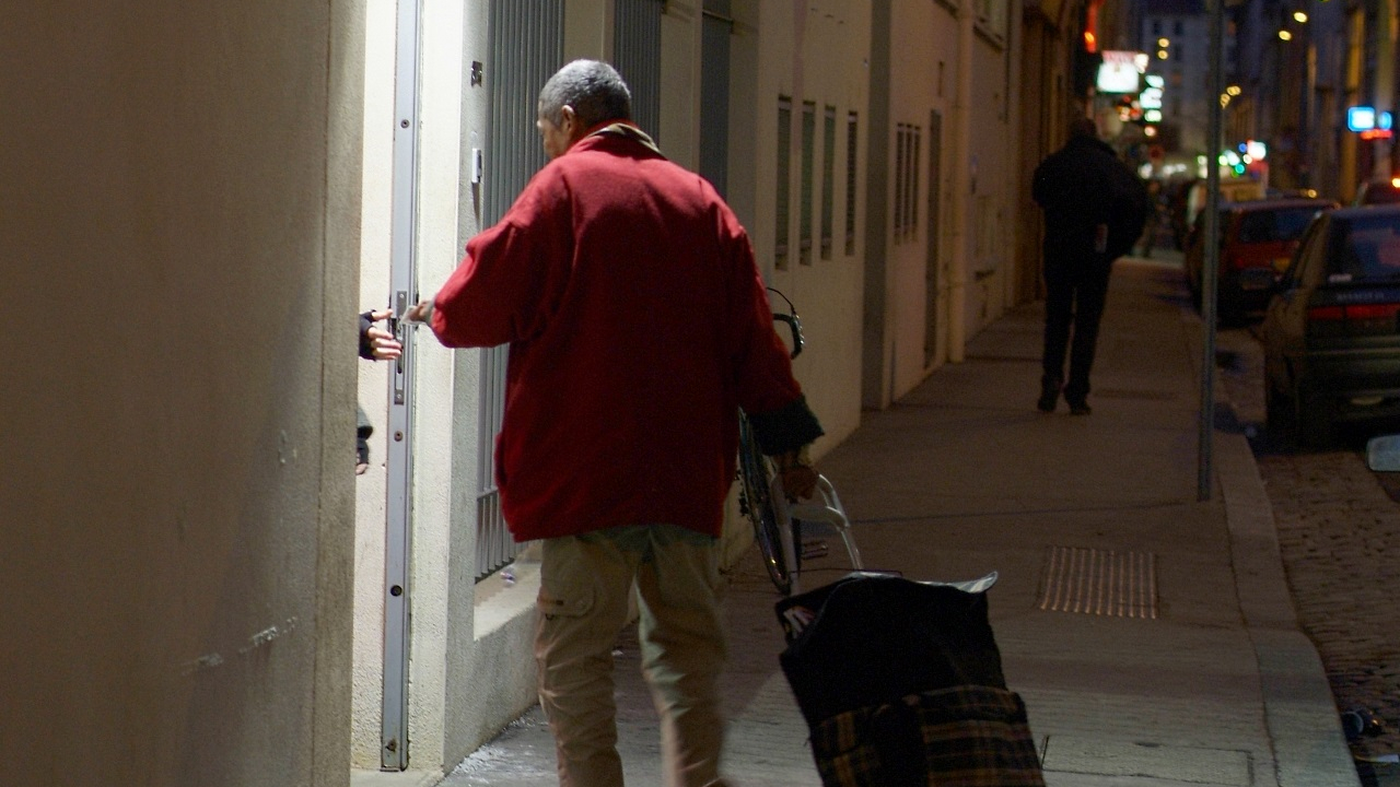 Grenoble : le SDF condamné à de la prison pour avoir volé de la viande Grenoble : le SDF condamné à de la prison pour avoir volé de la viande