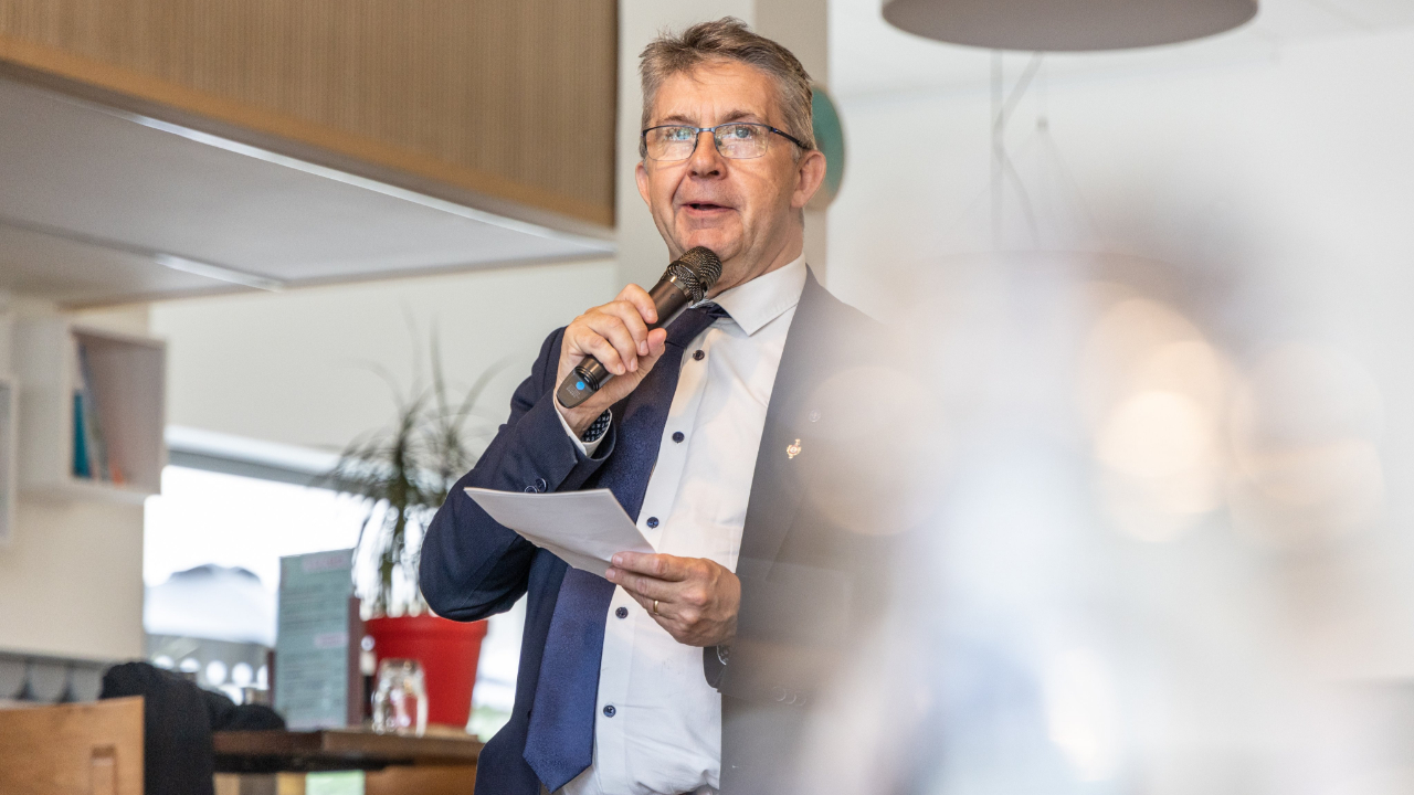 Indemnité de Christophe Ferrari : "Tout est faux dans les propos de caniveau tenus par Eric Piolle" Indemnité de Christophe Ferrari : "Tout est faux dans les propos de caniveau tenus par Eric Piolle"