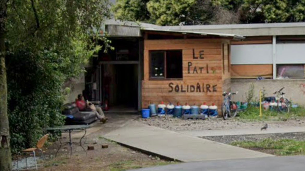 L'UNI r&eacute;clame le d&eacute;mant&egrave;lement du camp de migrants du campus de Grenoble