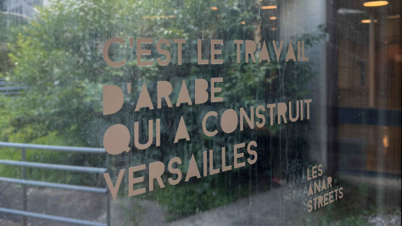 L’Université Grenoble Alpes annonce retirer les messages anti-blancs gravés sur des vitres : le RN réclame l’ouverture d’une enquête