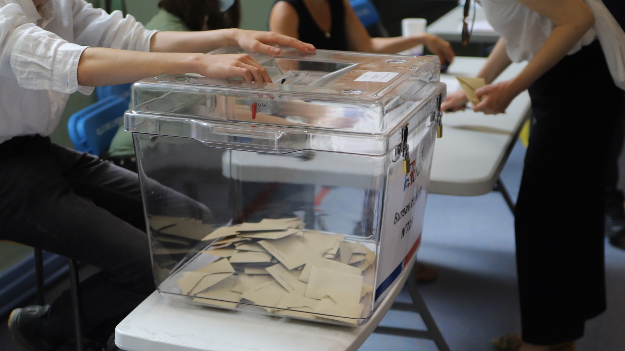 Législatives en Isère : le taux de participation s'envole à 12h ! Législatives en Isère : le taux de participation s'envole à 12h !