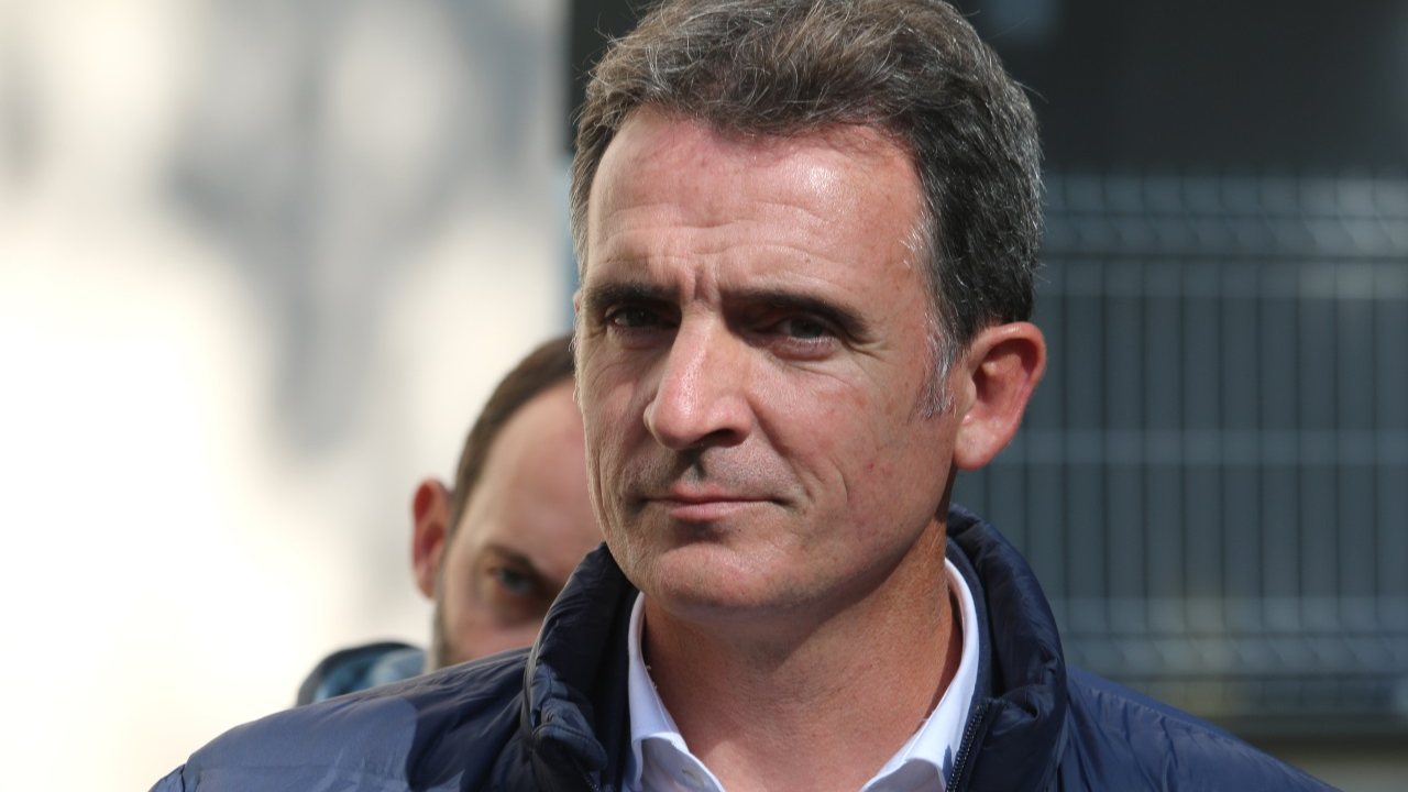 Loi Immigration : "C'est l'histoire de la France qui est balayée" selon Eric Piolle Loi Immigration : "C'est l'histoire de la France qui est balayée" selon Eric Piolle