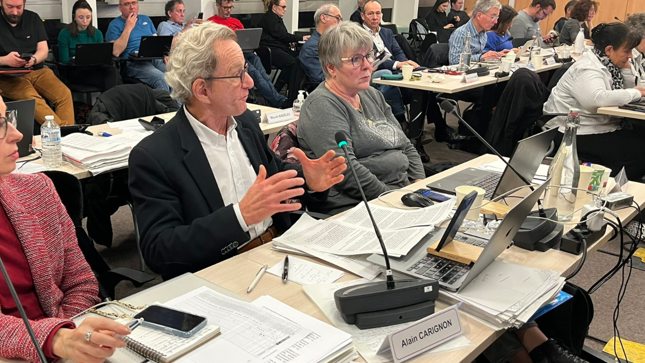 Pour Alain Carignon, Eric Piolle n'a plus de l&eacute;gitimit&eacute; "pour imposer son diktat"