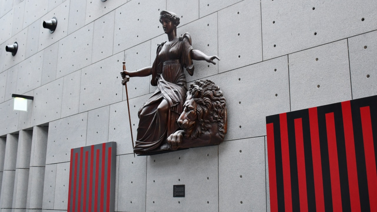 Pr&egrave;s de Grenoble : il demande &agrave; ses voisins de baisser le son, il est pass&eacute; &agrave; tabac