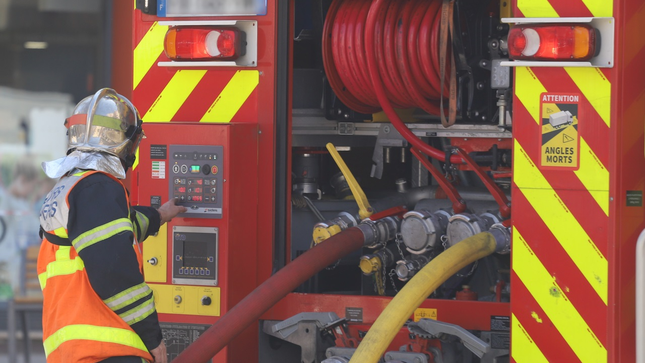 Près de Grenoble : la loge du gardien d'un lycée victime d'un incendie Près de Grenoble : la loge du gardien d'un lycée victime d'un incendie